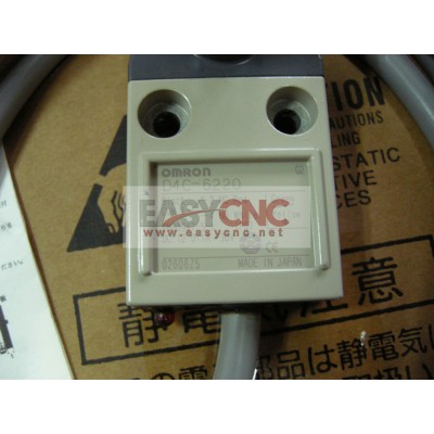 D4C-6220 Omron limit switch new