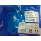 E3F3-D32 Omron photoelectric switch new
